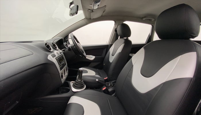 2012 Ford Figo 1.4 TITANIUM DURATORQ, Diesel, Manual, 69,769 km, Right Side Front Door Cabin