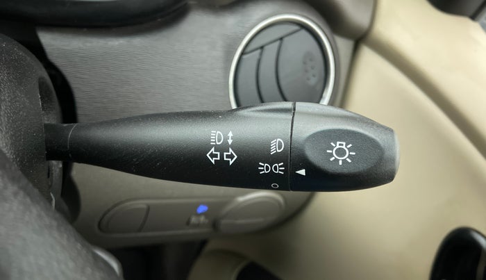 2010 Hyundai i10 MAGNA 1.2, Petrol, Manual, 50,014 km, Combination switch - Turn Indicator not functional