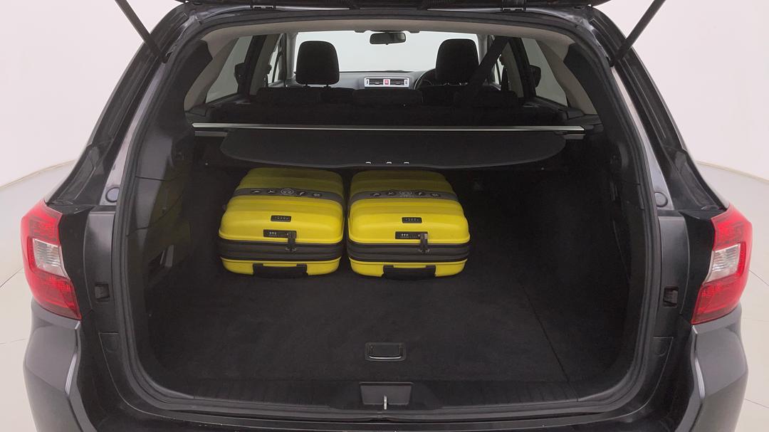 2017 Subaru Outback 2.5i  Awd, Automatic, 146699 km, Boot Inside View with Luggage