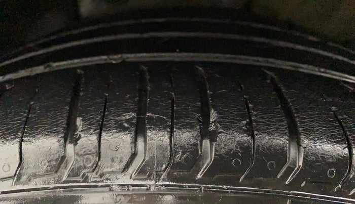 2019 Hyundai VENUE SX 1.0 TURBO, Petrol, Manual, 41,289 km, Left Front Tyre Tread