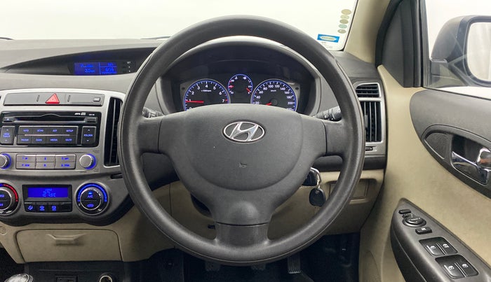 2014 Hyundai i20 MAGNA O 1.2, Petrol, Manual, 41,332 km, Steering Wheel Close Up