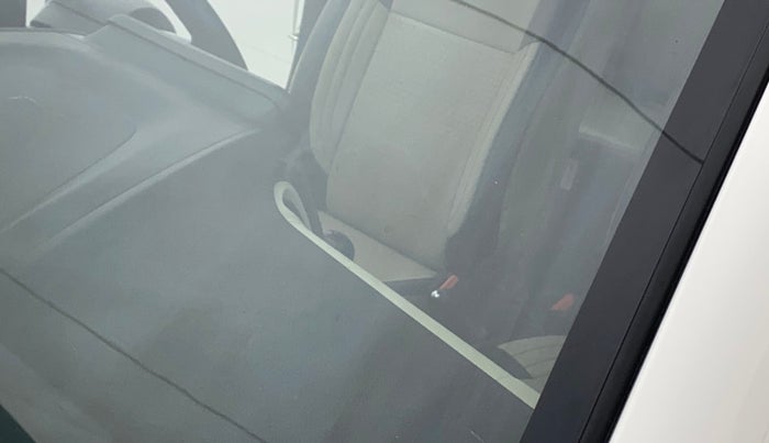 2019 Maruti New Wagon-R VXI 1.0, Petrol, Manual, 70,314 km, Front windshield - Minor spot on windshield