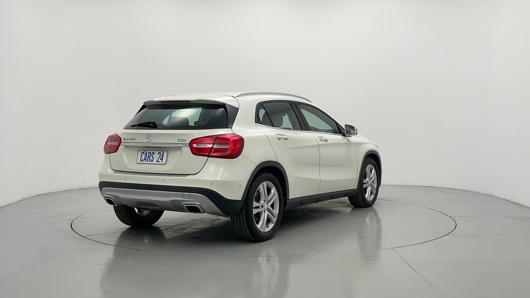 Right Back Diagonal (45- Degree) View