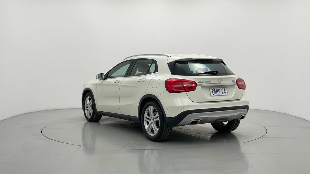 Left Back Diagonal (45- Degree) View