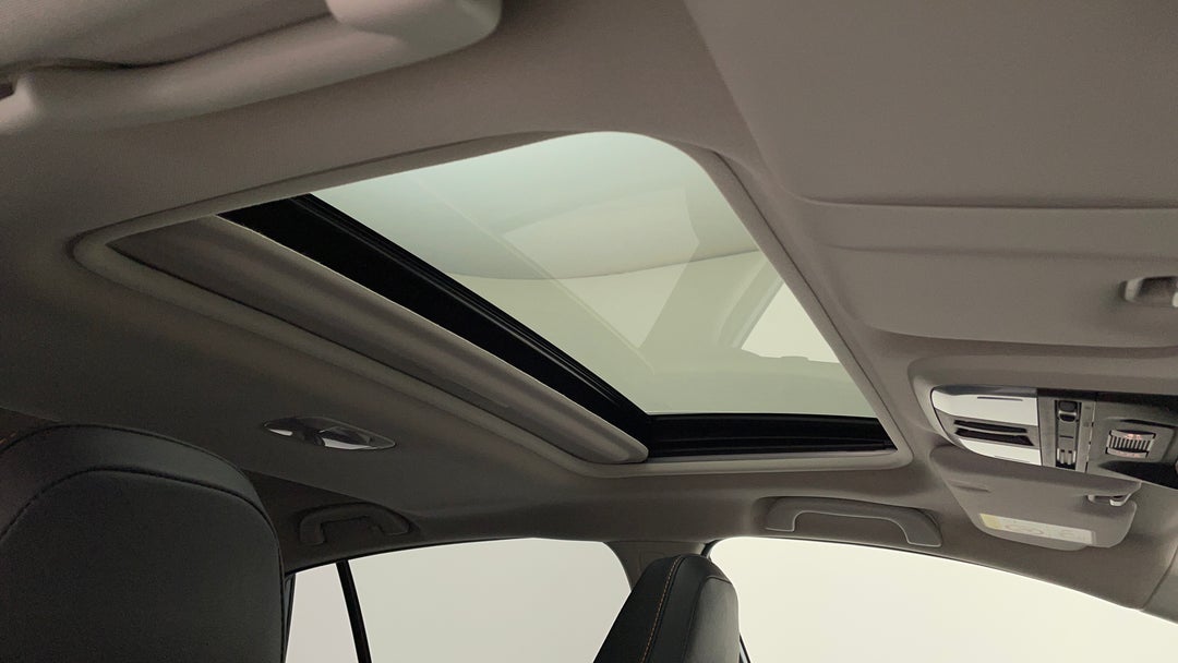 Interior Sunroof/Moonroof