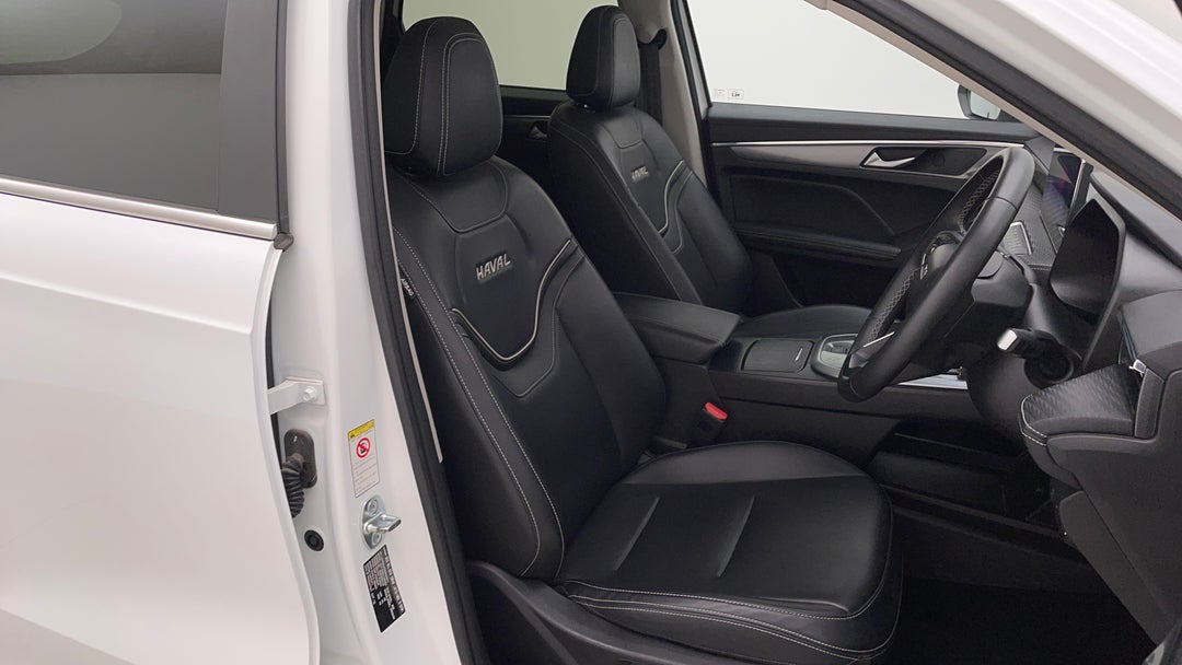 2022 GWM Haval Jolion Ultra Hybrid, Automatic, 41256 km, Right Side Front Door Cabin View