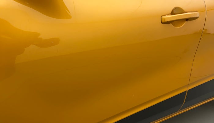 2019 Renault TRIBER 1.0 RXT, Petrol, Manual, 31,240 km, Rear left door - Minor scratches