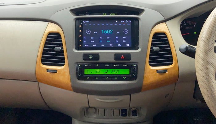 2010 Toyota Innova 2.5 V 8 STR, Diesel, Manual, 1,18,656 km, Air Conditioner