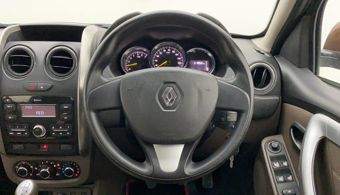 2017 Renault Duster RXL PETROL, Petrol, Manual, 31,958 km, Steering Wheel Close Up