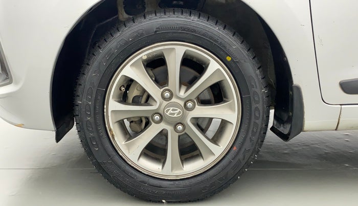 2014 Hyundai Grand i10 ASTA 1.2 (O) VTVT, Petrol, Manual, 82,326 km, Left Front Wheel