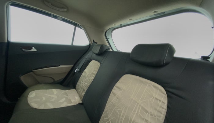 2014 Hyundai Grand i10 ASTA 1.2 (O) VTVT, Petrol, Manual, 82,326 km, Right Side Rear Door Cabin