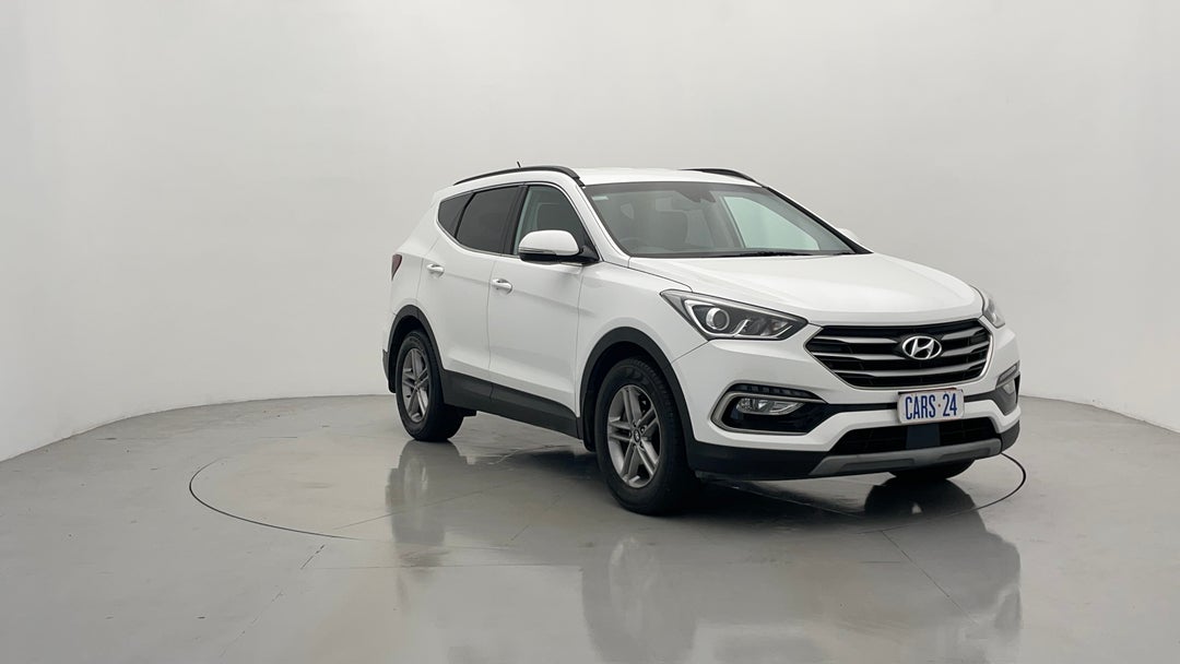 2017 Hyundai Santa Fe Active Crdi (4x4), Automatic, 115252 km, Right Front Diagonal (45- Degree) View
