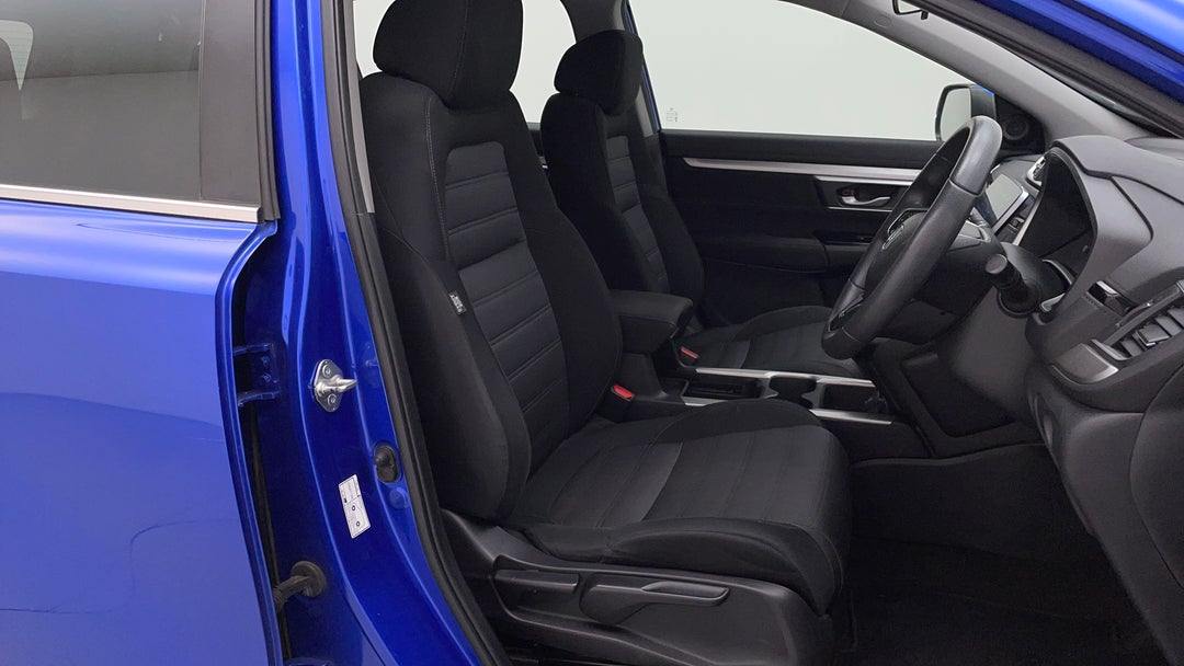 2017 Honda CR-V Vti (2wd), Automatic, 152648 km, Right Side Front Door Cabin View
