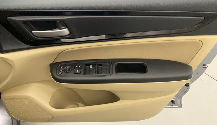 2020 Honda Amaze 1.2L I-VTEC V, Petrol, Manual, 30,688 km, Driver Side Door Panels Control