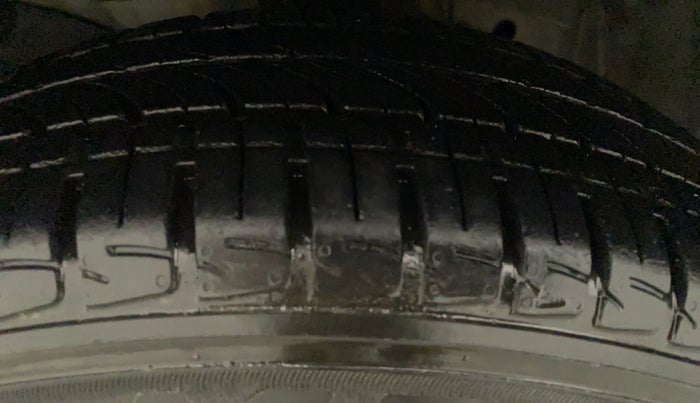 2020 Honda Amaze 1.2L I-VTEC V, Petrol, Manual, 30,688 km, Left Front Tyre Tread