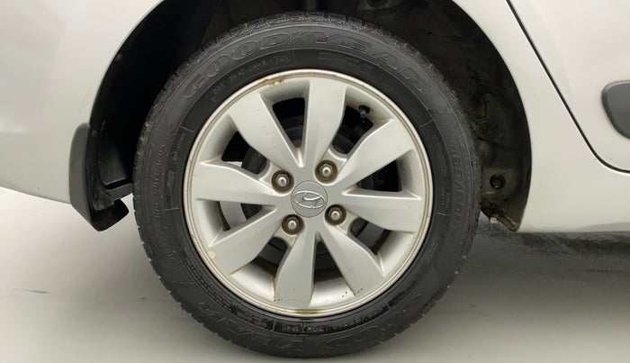 2014 Hyundai Xcent SX 1.2 (O), Petrol, Manual, 29,695 km, Right Rear Wheel