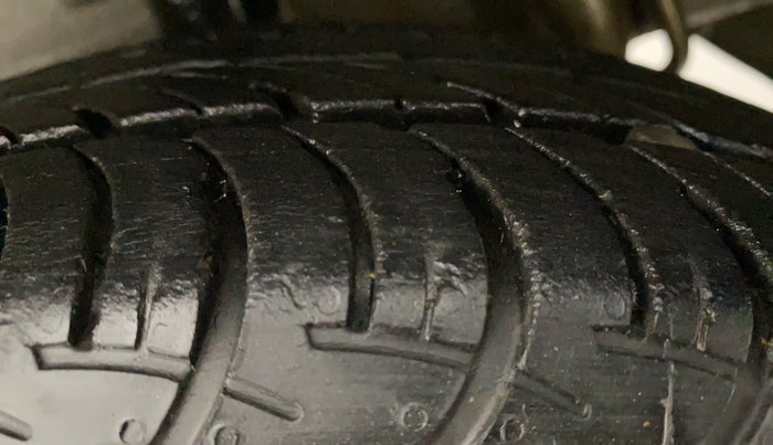 2017 Maruti Celerio VXI AMT (O), Petrol, Automatic, 36,982 km, Left Rear Tyre Tread