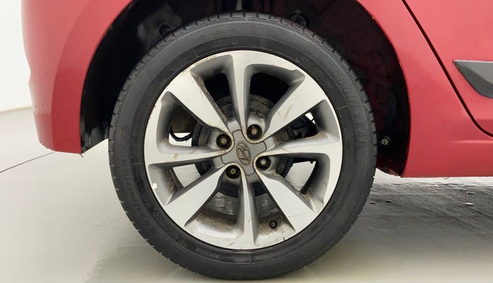 2014 Hyundai Elite i20 SPORTZ (O) 1.4, Diesel, Manual, 73,924 km, Right Rear Wheel