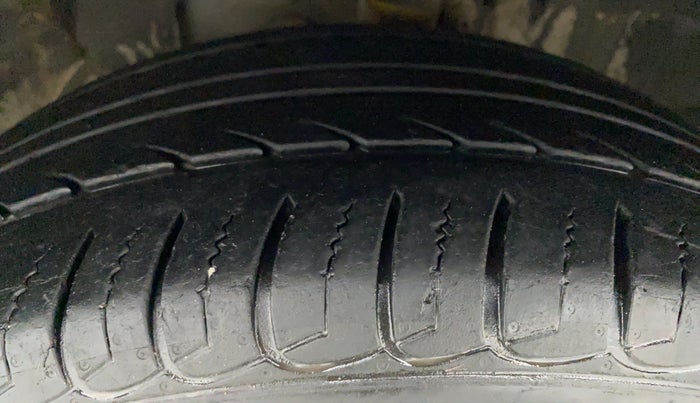 2018 Ford Ecosport 1.5TITANIUM TDCI, Diesel, Manual, 45,730 km, Left Front Tyre Tread