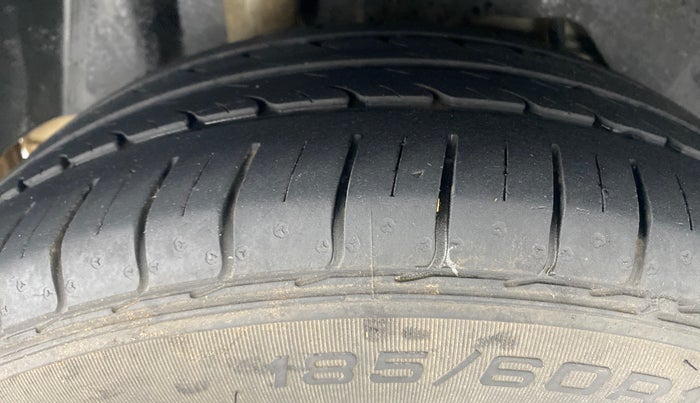 2019 Ford FREESTYLE TITANIUM 1.2 TI-VCT MT, Petrol, Manual, 28,856 km, Right Rear Tyre Tread