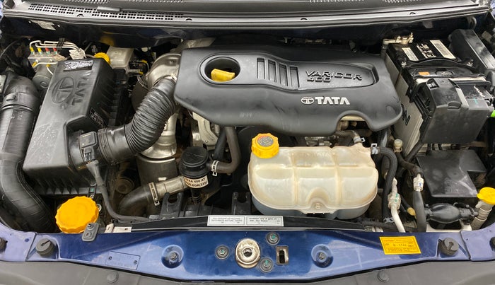 2018 Tata Hexa Varicor 400 XTA, Diesel, Automatic, 21,386 km, Open Bonet