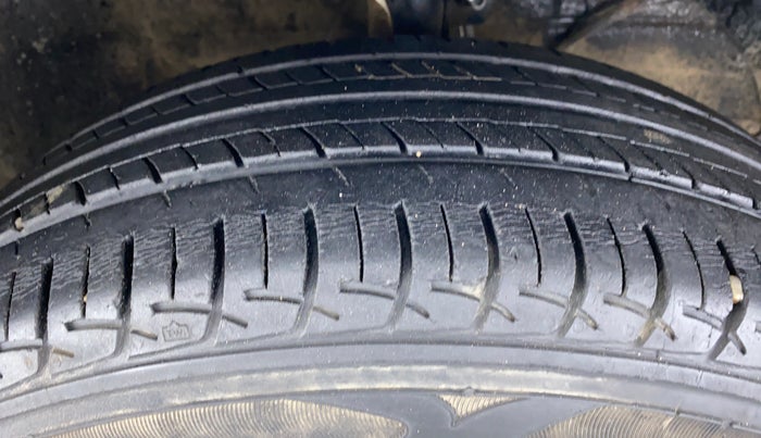 2017 Maruti Baleno SIGMA 1.2 K12, Petrol, Manual, 27,786 km, Right Front Tyre Tread