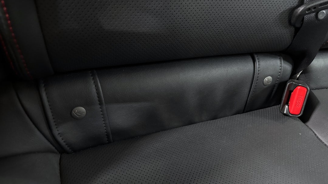 2015 Subaru WRX Premium (AWD), Manual, 92144 km, Child Seat Anchor Points