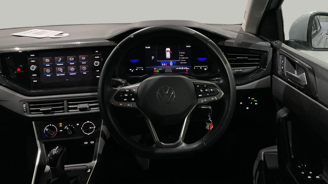 2024 Volkswagen Polo Life, Automatic, 27782 km, Steering Wheel Close-up