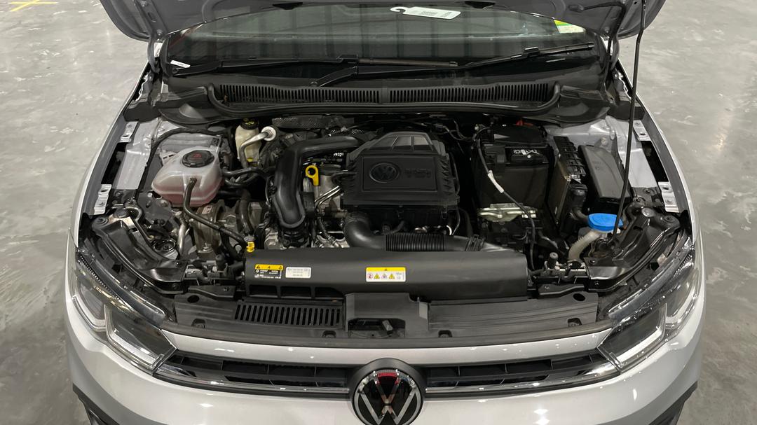 2024 Volkswagen Polo Life, Automatic, 27782 km, Open Bonnet (Engine)
