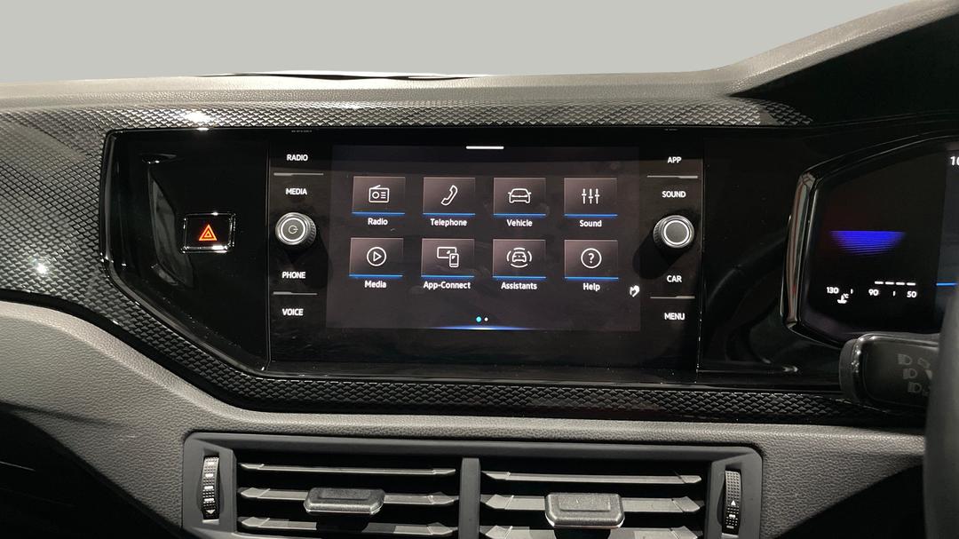 2024 Volkswagen Polo Life, Automatic, 27782 km, Infotainment System