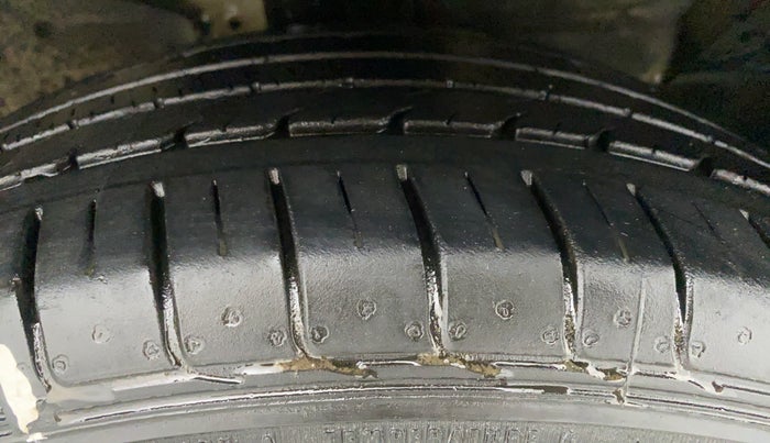 2019 KIA SELTOS HTK 1.5 DIESEL, Diesel, Manual, 53,070 km, Right Front Tyre Tread