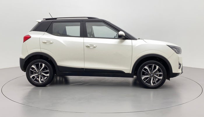 2020 Mahindra XUV300 W8 (O) DIESEL  AT, Diesel, Automatic, 23,797 km, Right Side View