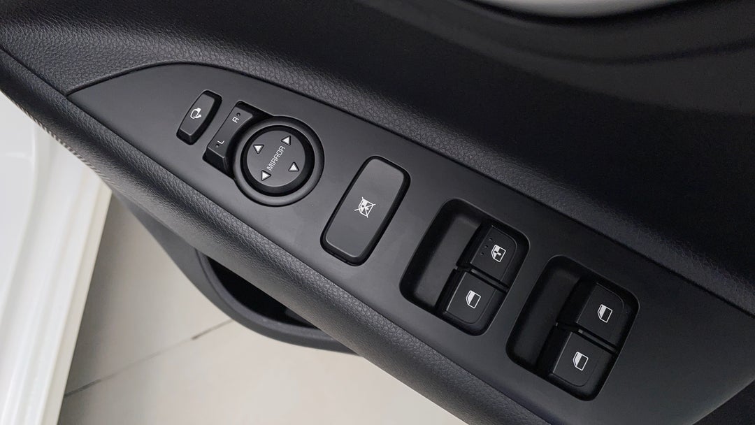 Drivers Side Door Panel Controls