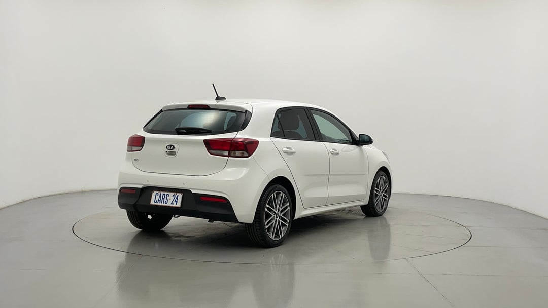 Right Back Diagonal (45- Degree) View