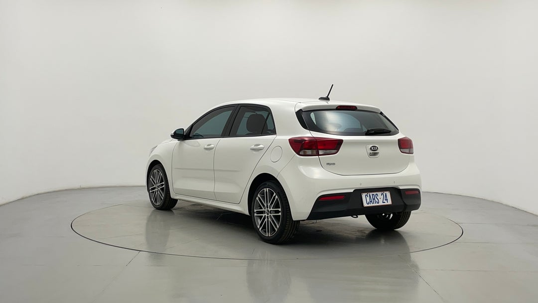 Left Back Diagonal (45- Degree) View