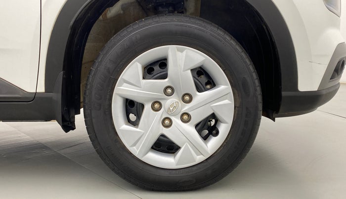 2021 Hyundai VENUE S Plus MT 1.2 Kappa, Petrol, Manual, 10,130 km, Right Front Wheel