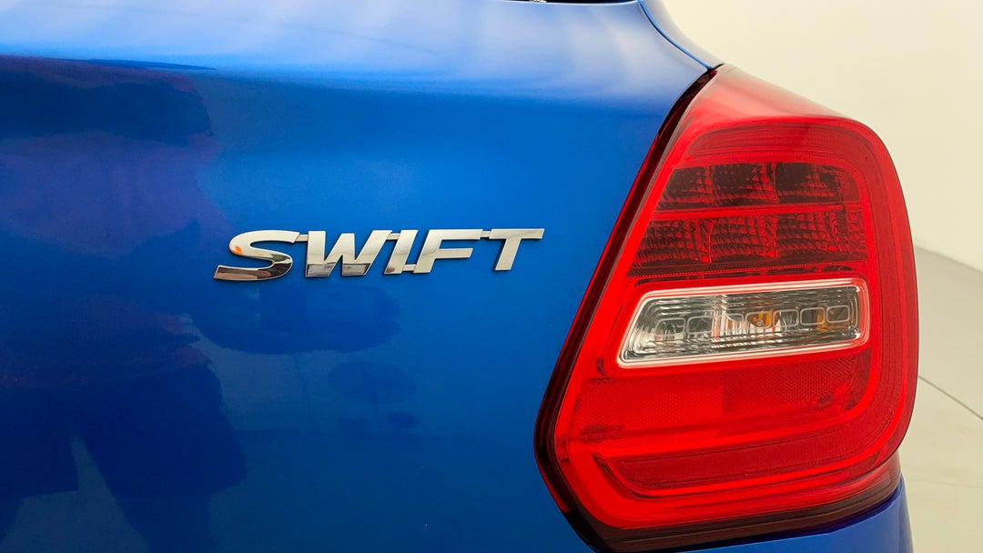 Badge (Boot Right Side)