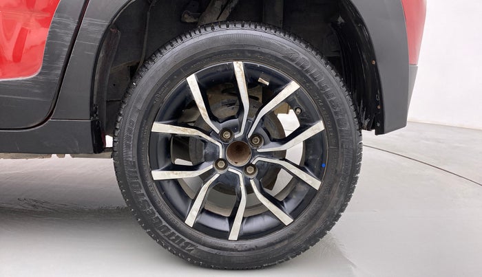 2018 Mahindra KUV 100 NXT K8 P 6 STR DUAL TONE, Petrol, Manual, 46,310 km, Left Rear Wheel