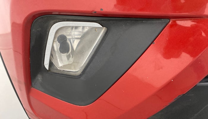 2018 Mahindra KUV 100 NXT K8 P 6 STR DUAL TONE, Petrol, Manual, 46,310 km, Right fog light - Not working