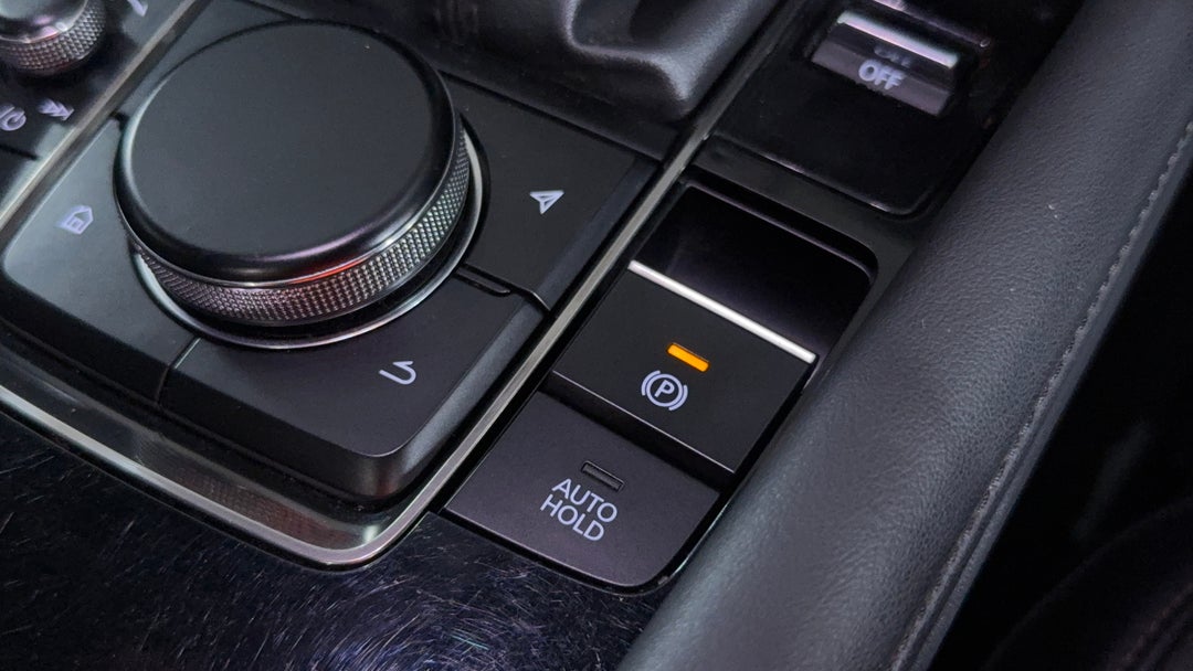 2020 Mazda 3 G25 Astina, Automatic, 72918 km, Handbrake