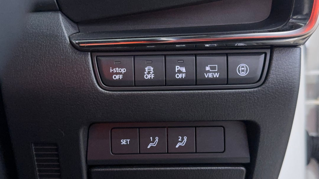 2020 Mazda 3 G25 Astina, Automatic, 72918 km, Utility Switches/Buttons
