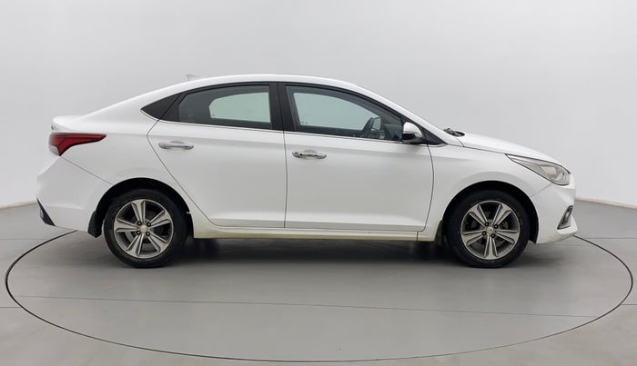 2017 Hyundai Verna 1.6 CRDI SX (O), Diesel, Manual, 89,336 km, Right Side View