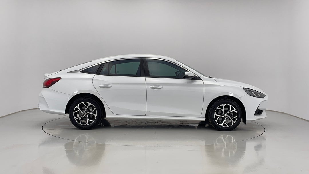 2023 MG Mg5 Vibe, Automatic, 21973 km, Right Side View