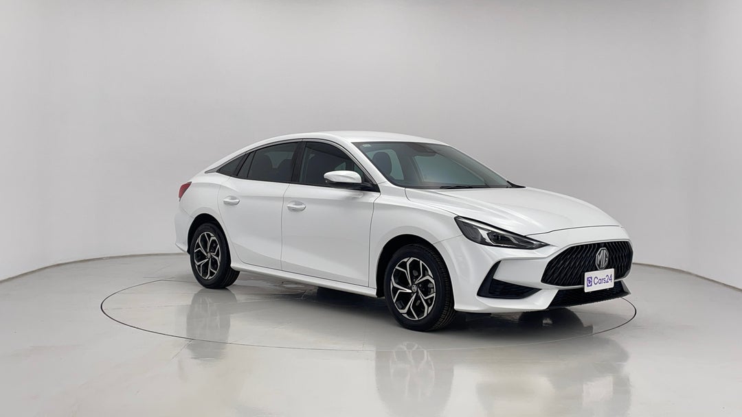 2023 MG Mg5 Vibe, Automatic, 21973 km, Right Front Diagonal (45- Degree) View