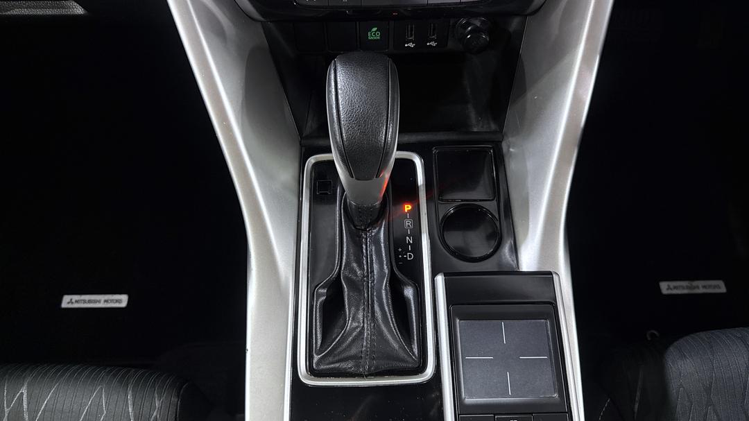 2018 Mitsubishi Eclipse Cross Ls (2WD), Automatic, 131682 km, Gear Lever 