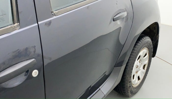 2015 Renault Duster 85 PS RXE, Diesel, Manual, 545 km, Rear left door - Slightly dented
