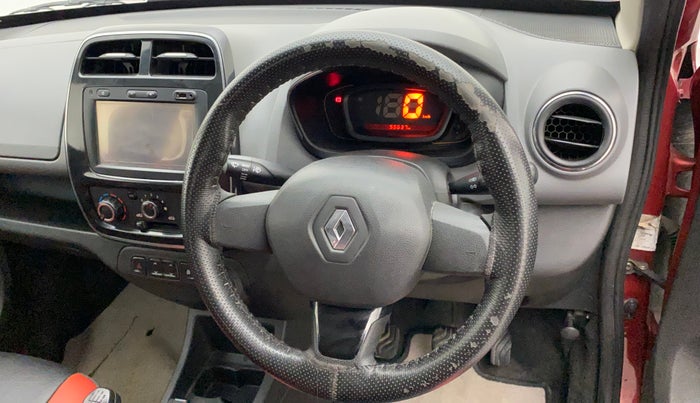 2017 Renault Kwid RXT 0.8, Petrol, Manual, 56,637 km, Steering wheel - Steering cover is minor torn