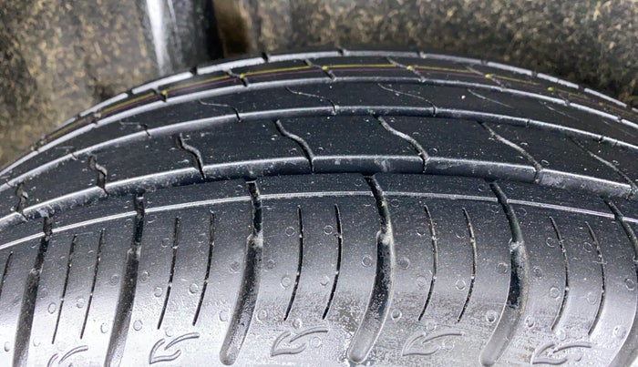 2019 Maruti Vitara Brezza VDI, Diesel, Manual, 66,366 km, Right Rear Tyre Tread