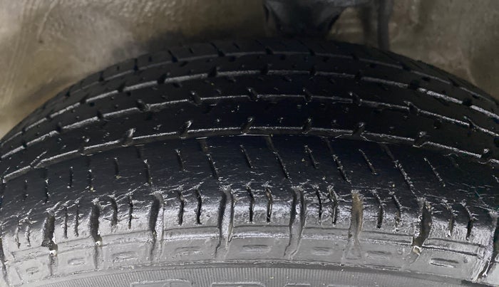 2017 Maruti Alto K10 VXI P, Petrol, Manual, 48,452 km, Left Front Tyre Tread