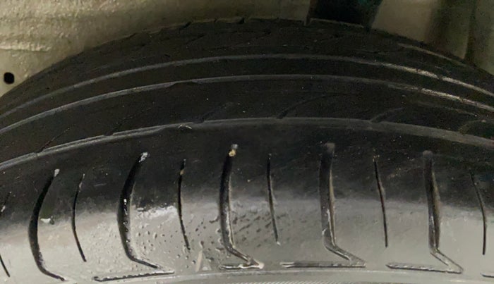 2015 Maruti Celerio ZXI, Petrol, Manual, 1,09,257 km, Left Rear Tyre Tread